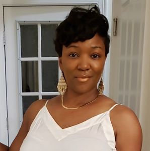 Meet your Posher, Eraina